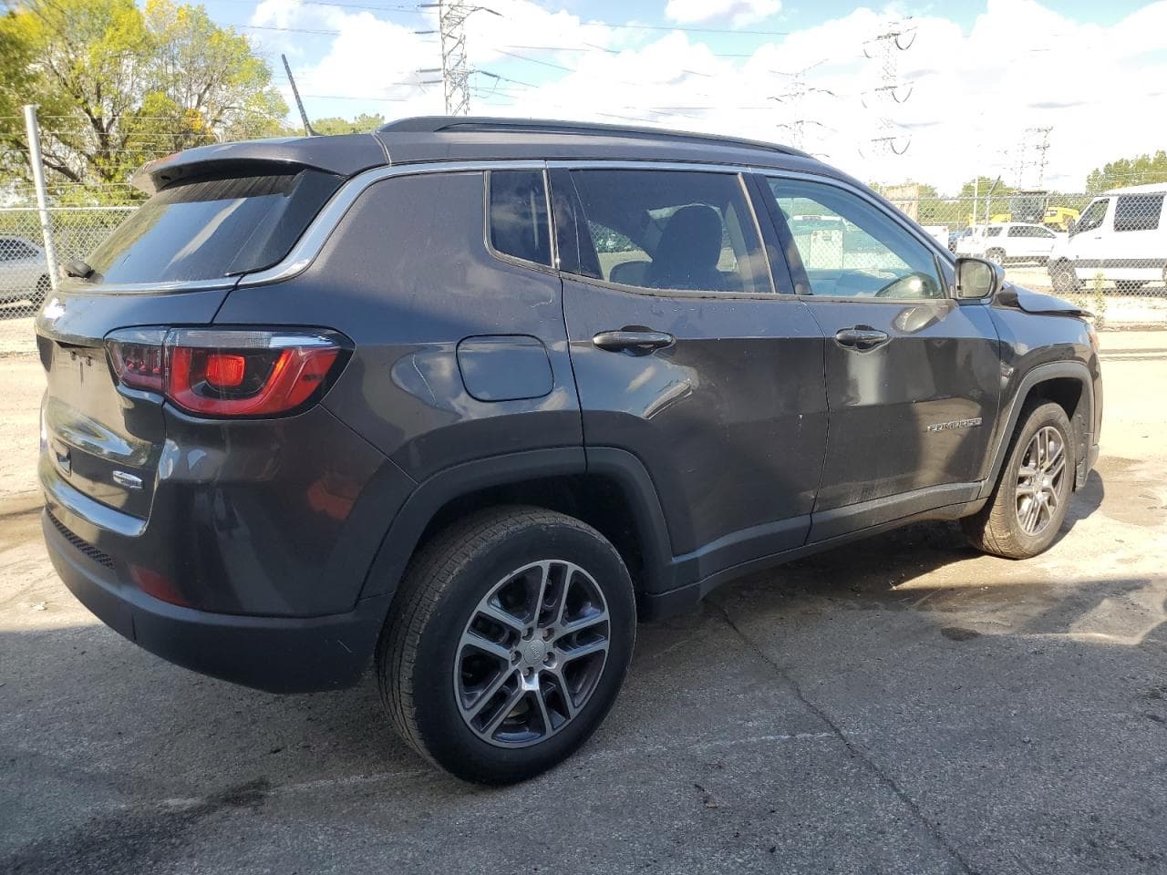 2020 Jeep Compass Latitude - foto 3