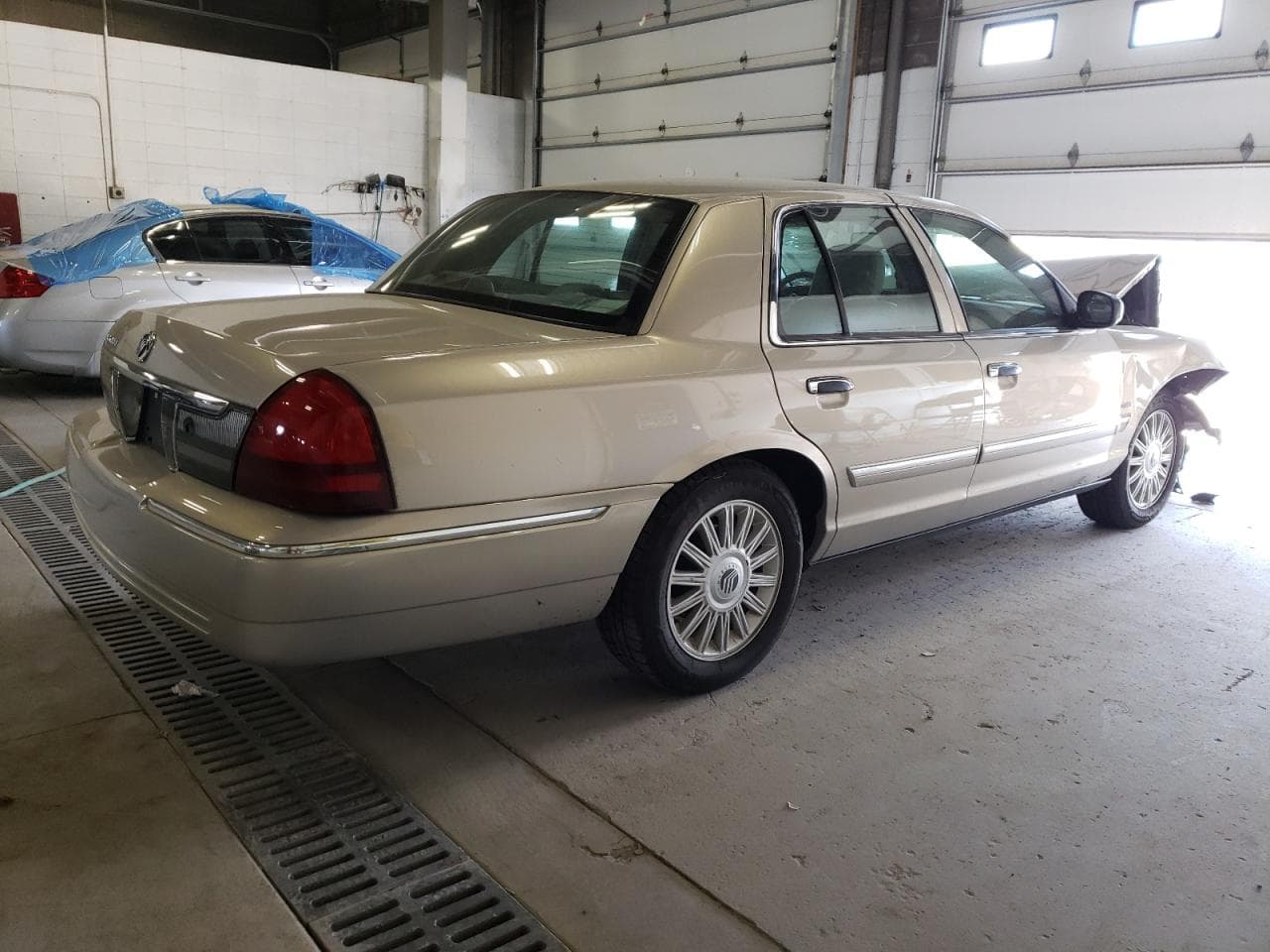 2009 Mercury Grand Marquis Ls - foto 3