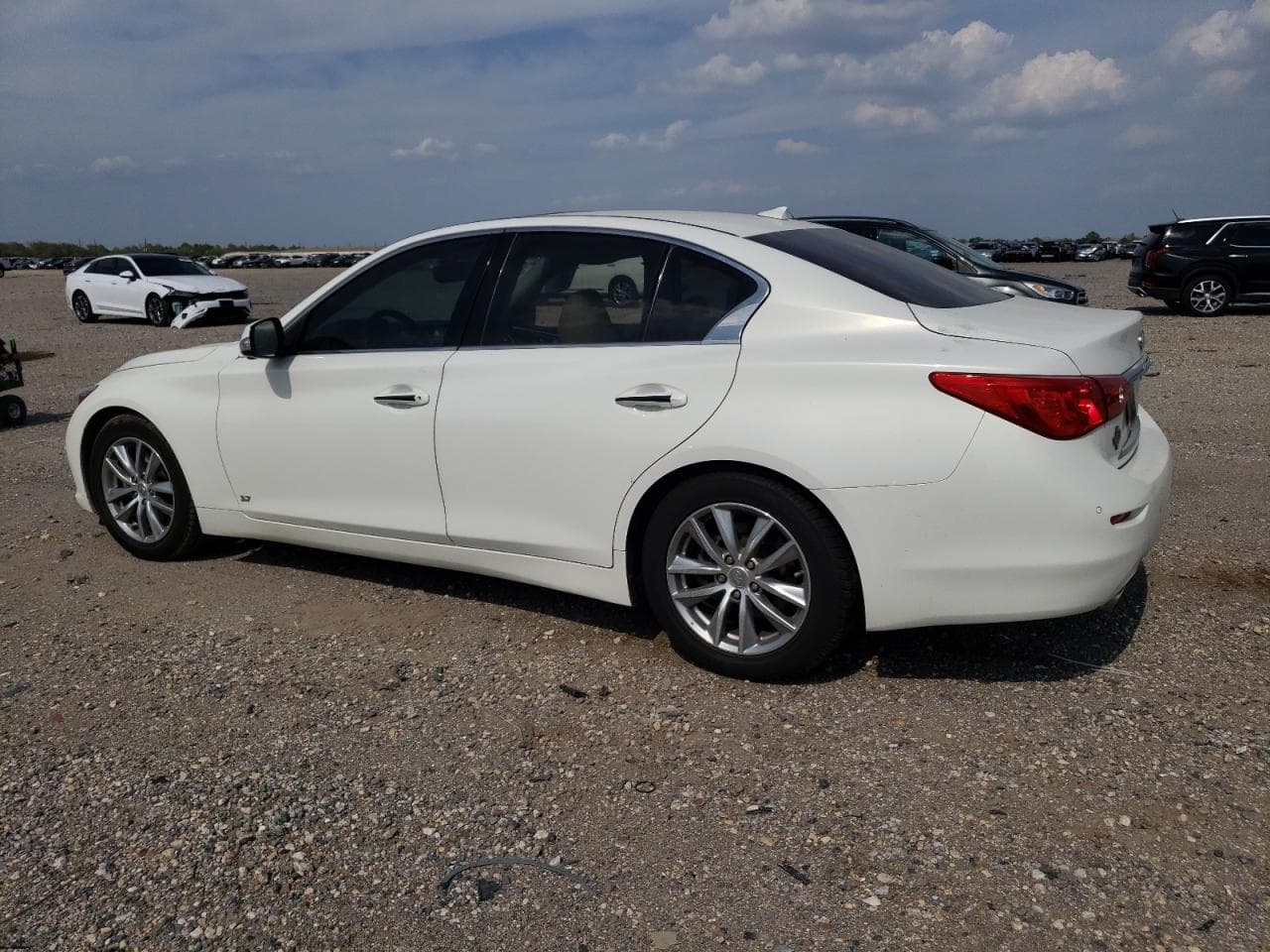 2014 Infiniti Q50 Premium - foto 2