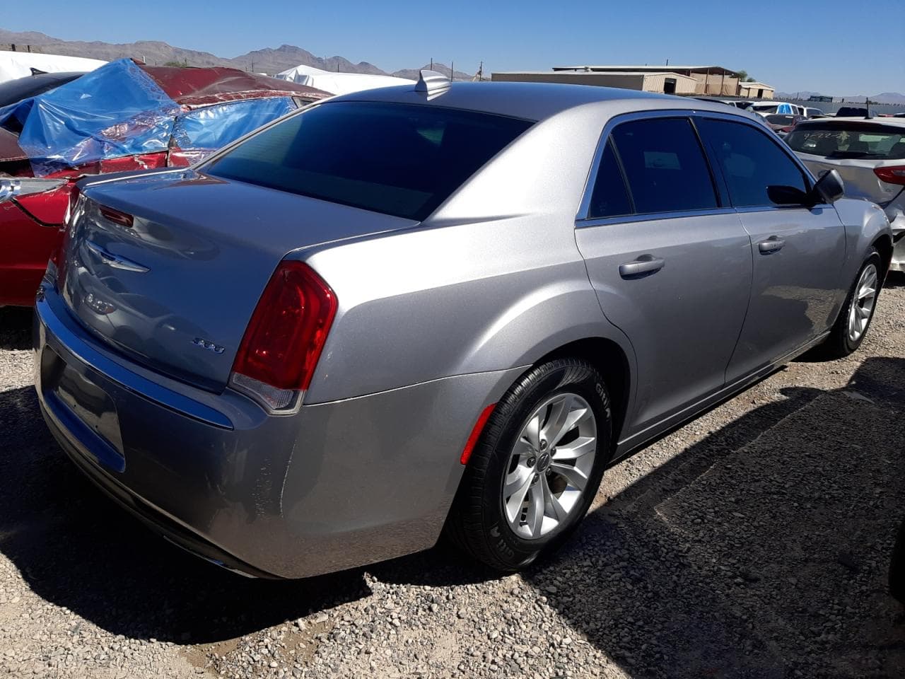 2016 Chrysler 300 Limited - foto 3