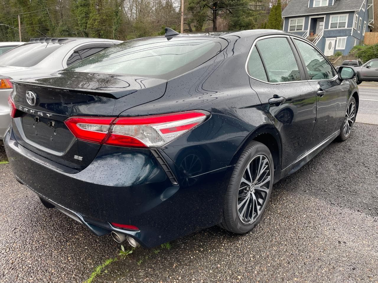 2020 Toyota Camry Se - foto 4