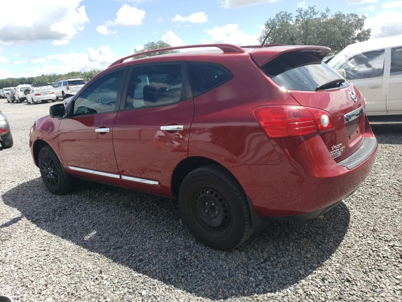 2014 Nissan Rogue Select S - foto 2