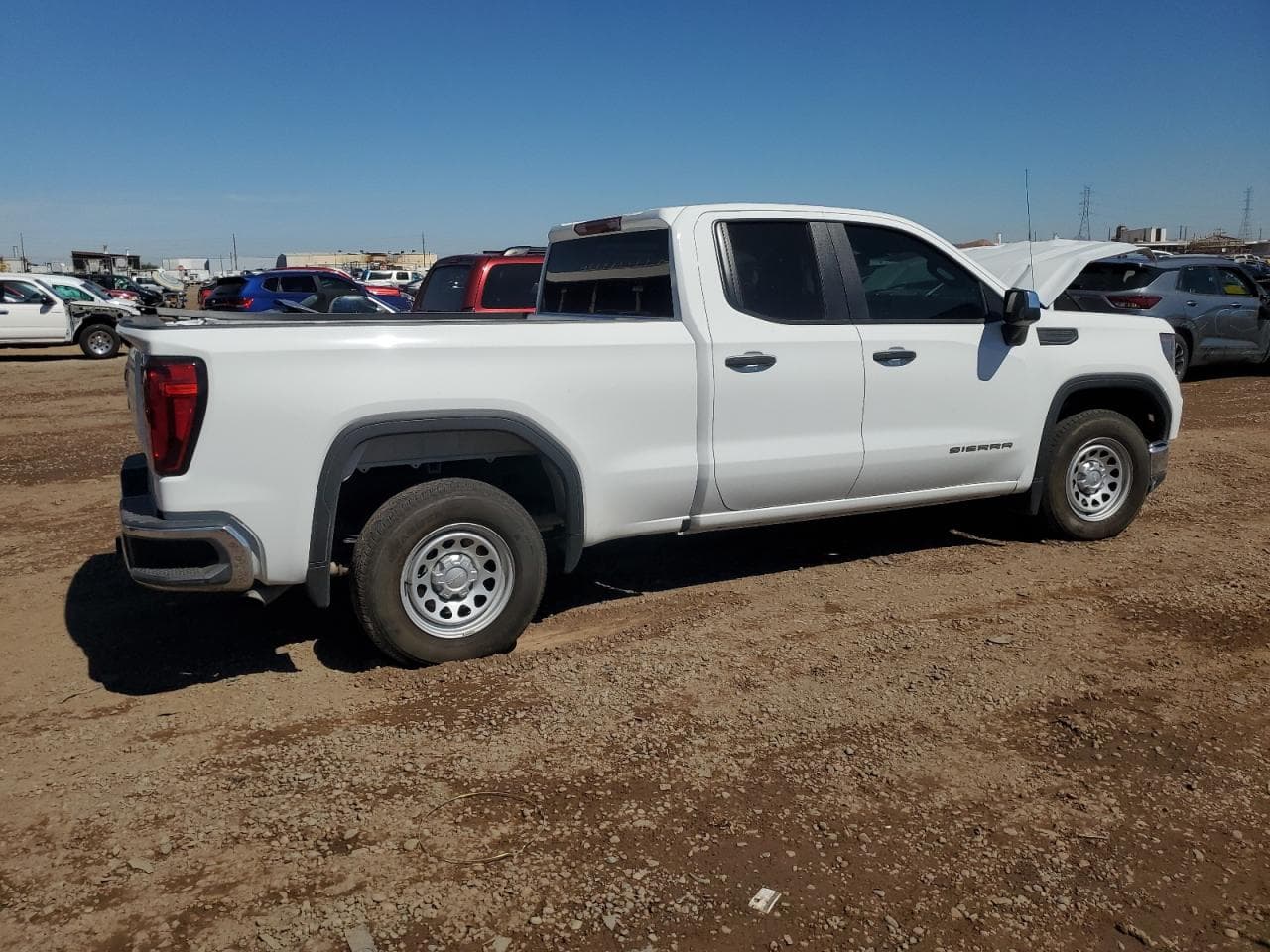 2022 GMC Sierra C1500 - foto 3
