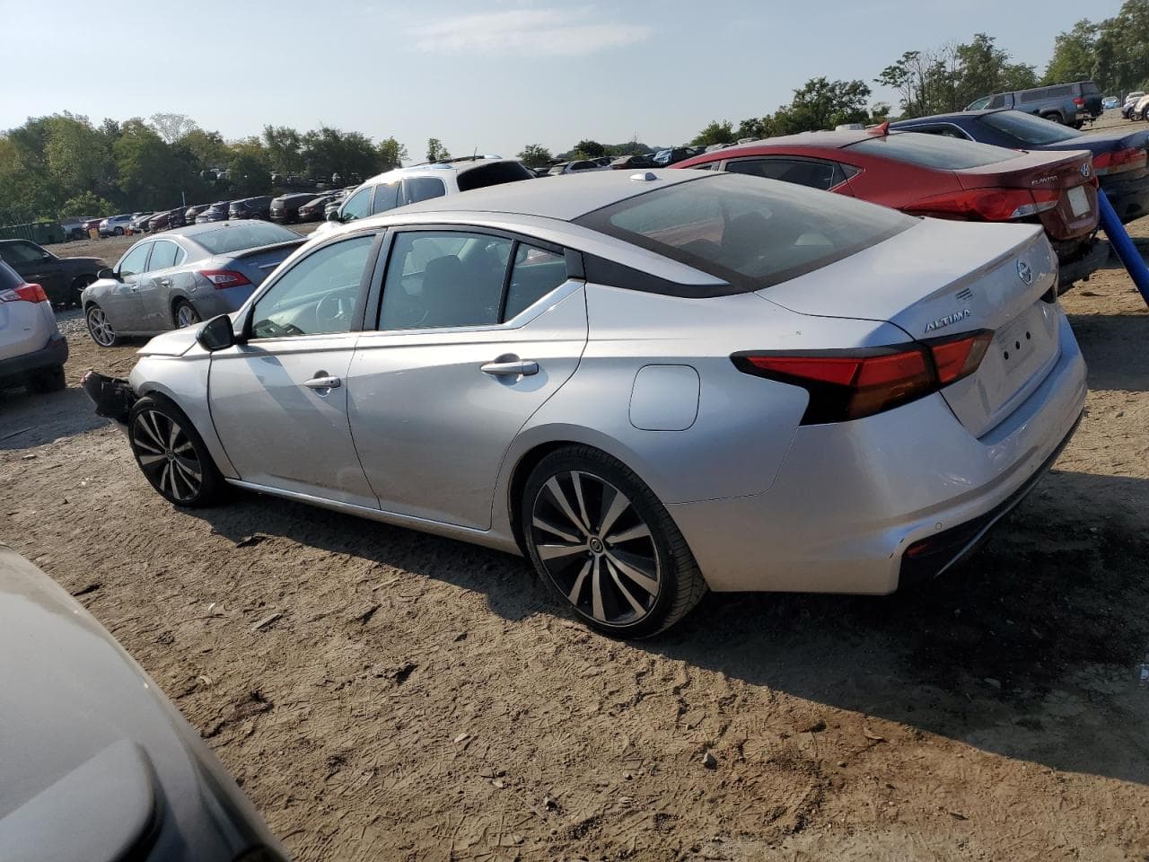 2020 Nissan Altima Sr - foto 2