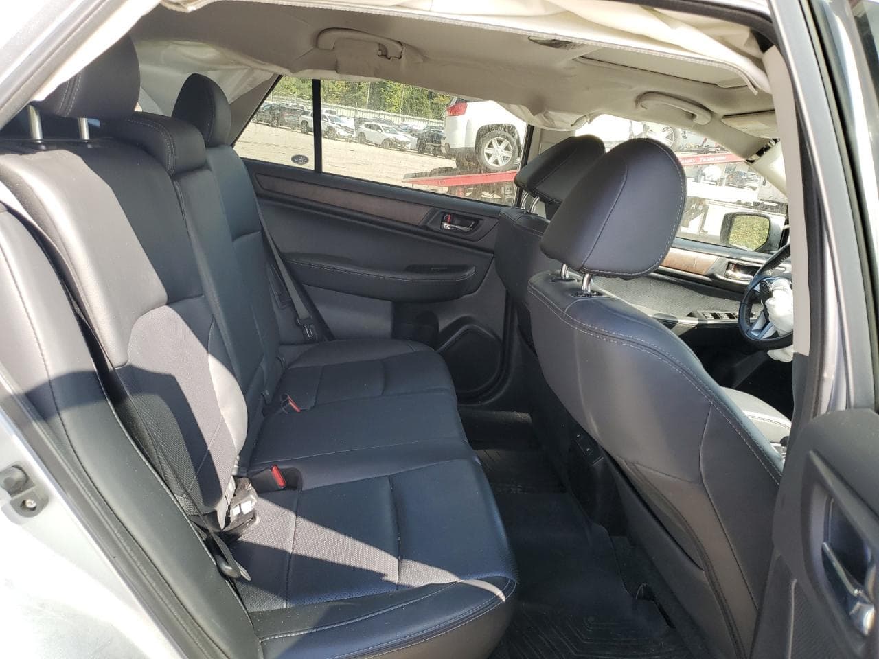 2017 Subaru Outback z USA
