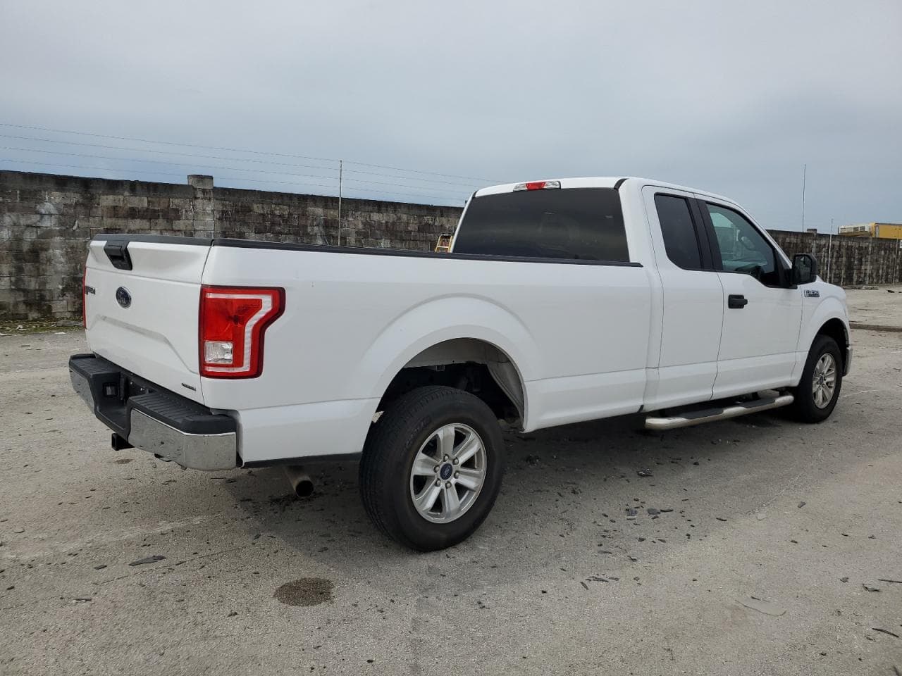 2016 Ford F150 Super Cab - foto 3