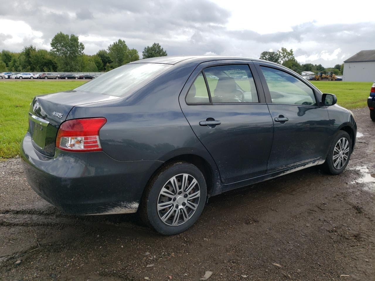 2010 Toyota Yaris - foto 3