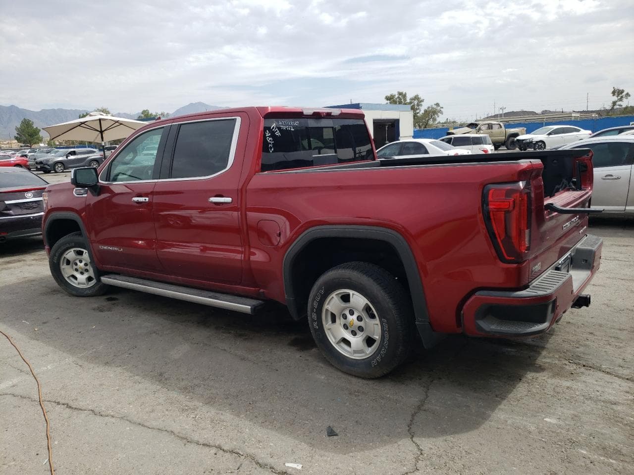 2023 GMC Sierra K1500 Denali - foto 2