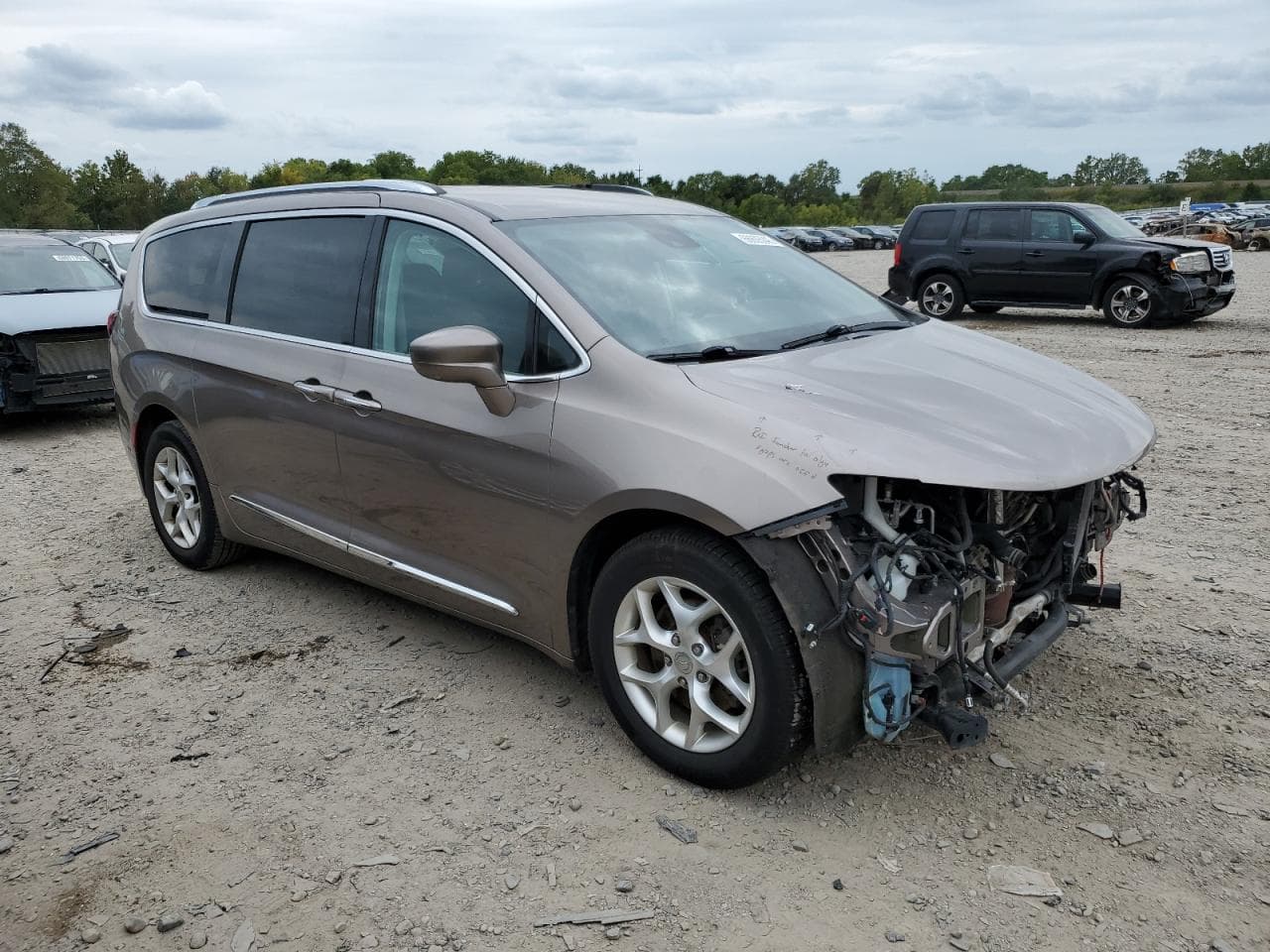 2017 Chrysler Pacifica Touring-L Plus - foto 4