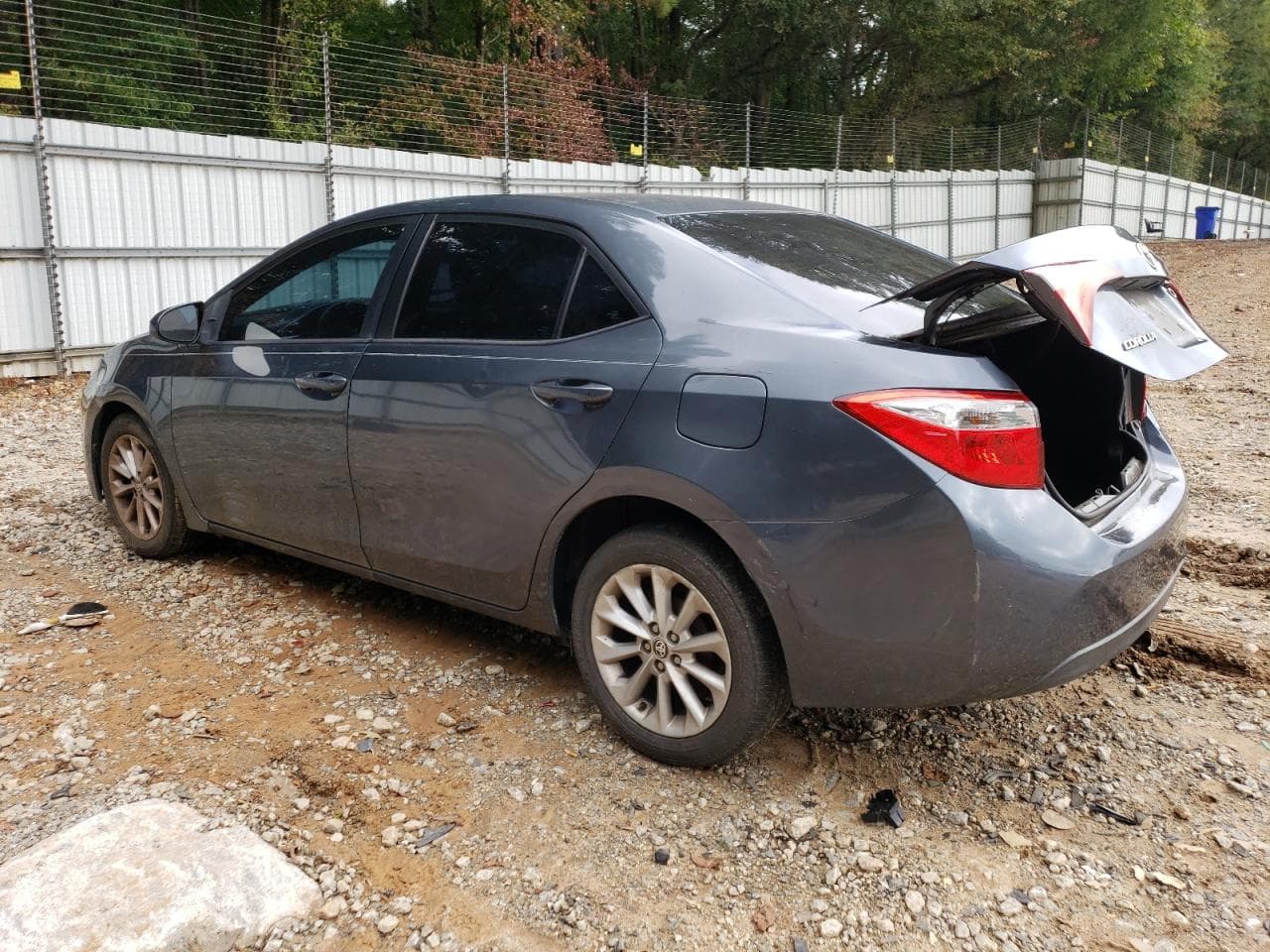 2015 Toyota Corolla L - foto 2