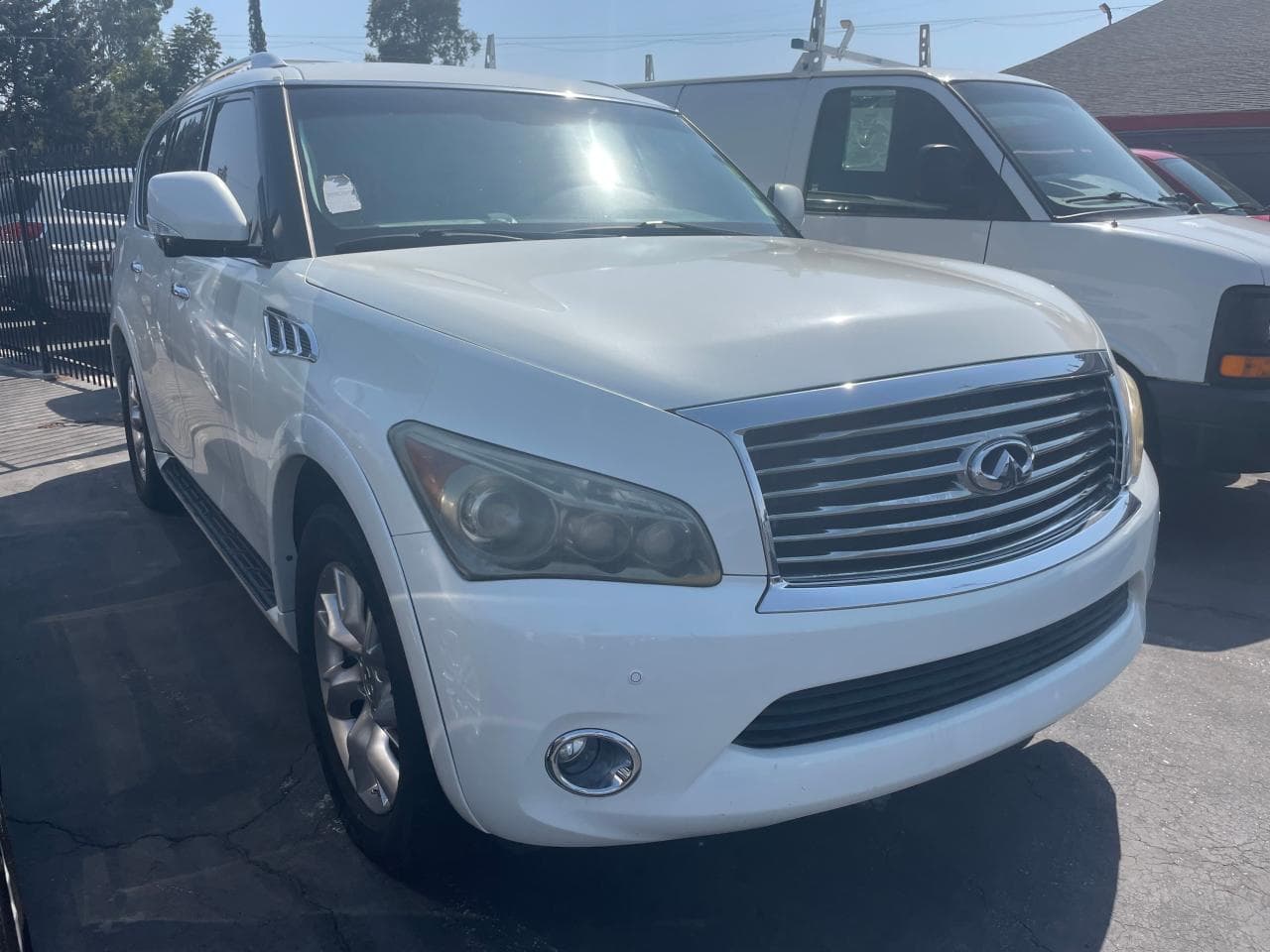 2012 Infiniti Qx56
