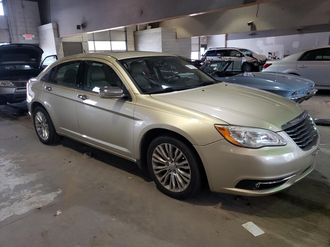 2011 Chrysler 200 Limited - foto 4
