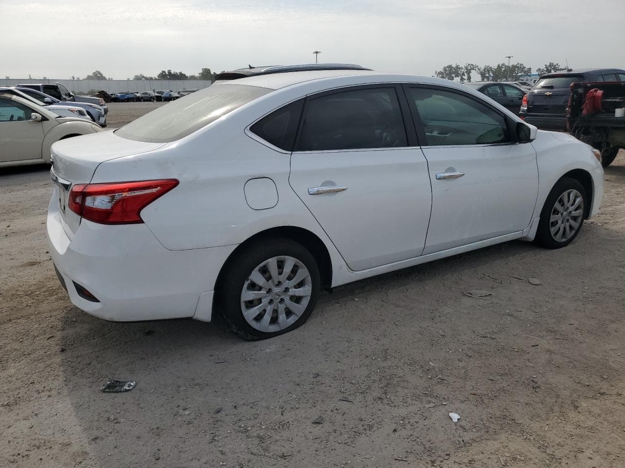 2017 Nissan Sentra S - foto 3