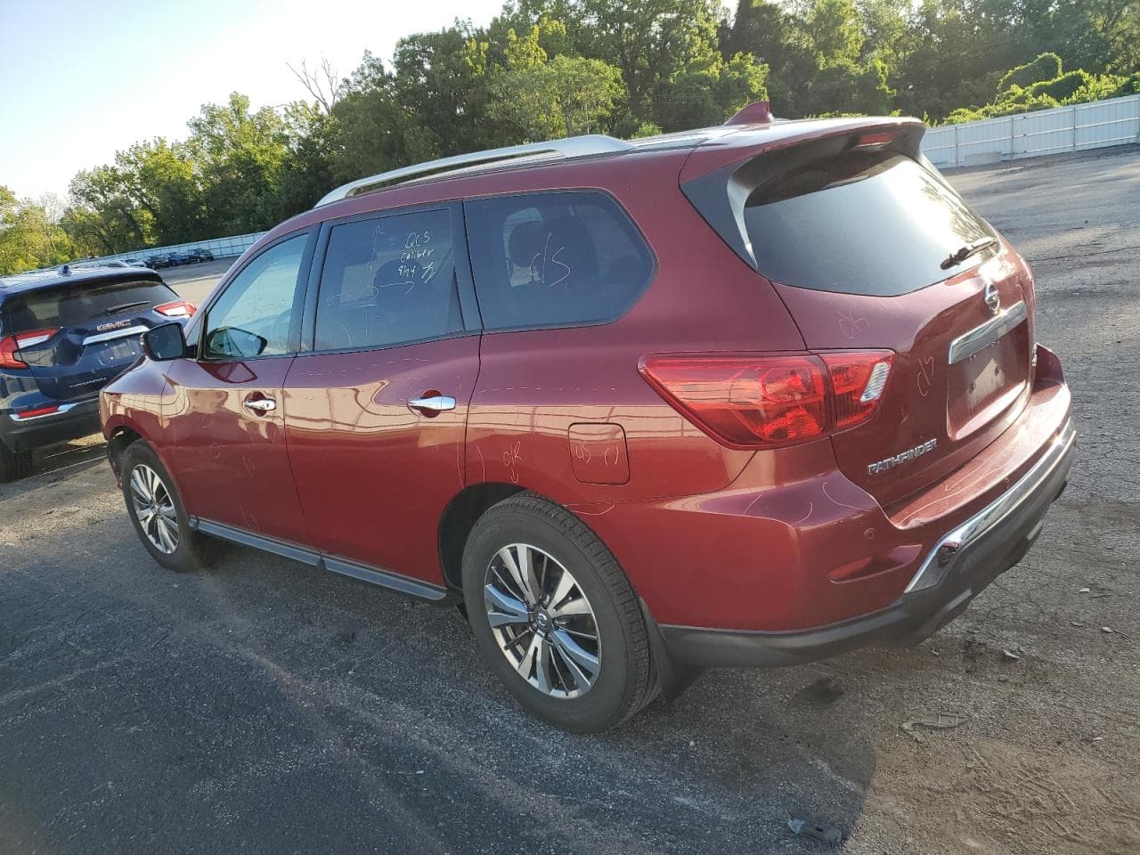 2020 Nissan Pathfinder Sv 4Wd - foto 2