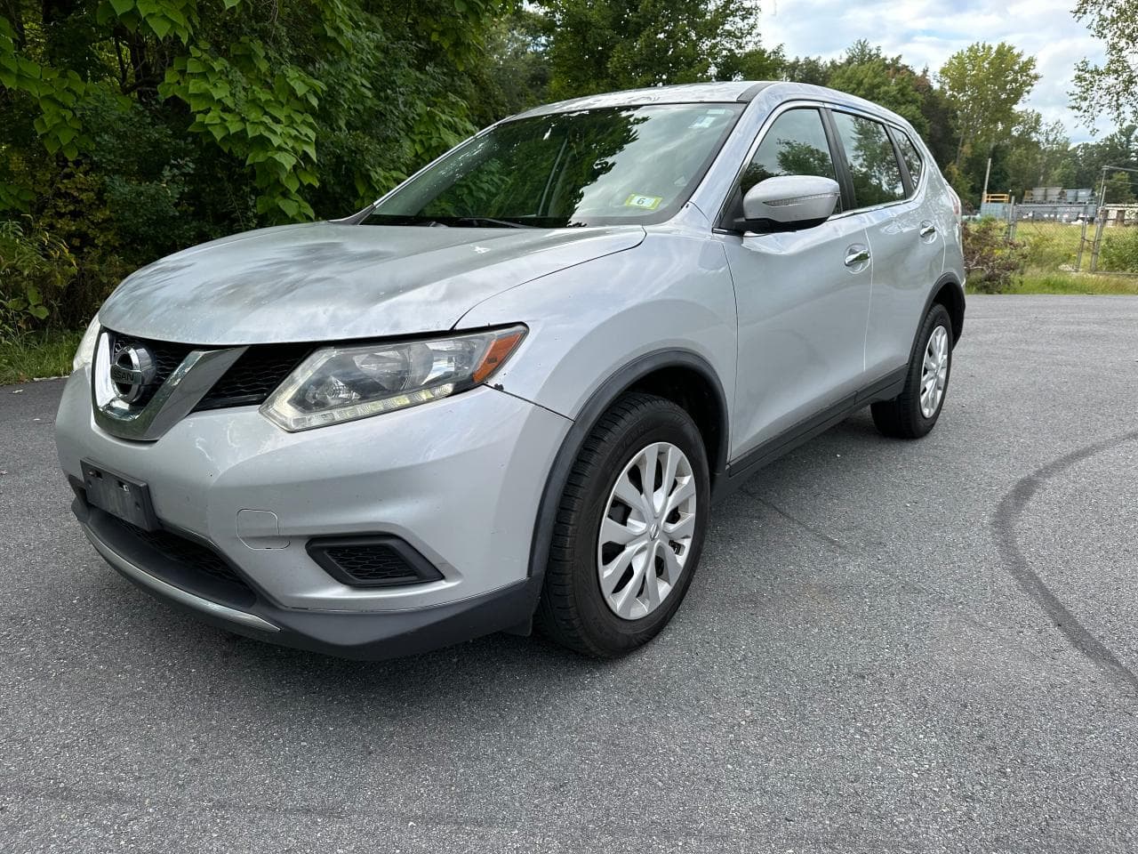 2015 Nissan Rogue S - foto 2
