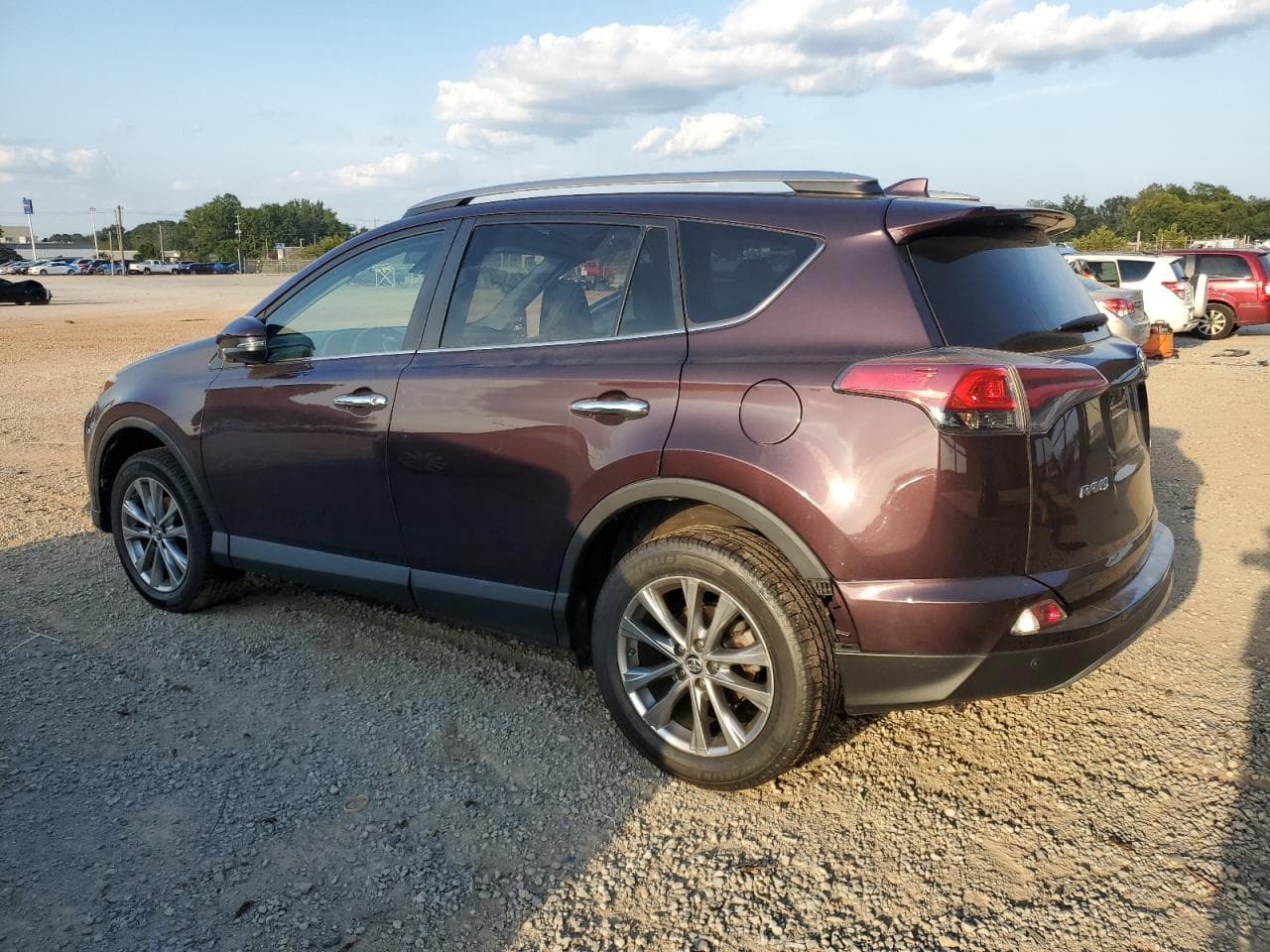 2017 Toyota Rav4 Limited - foto 2
