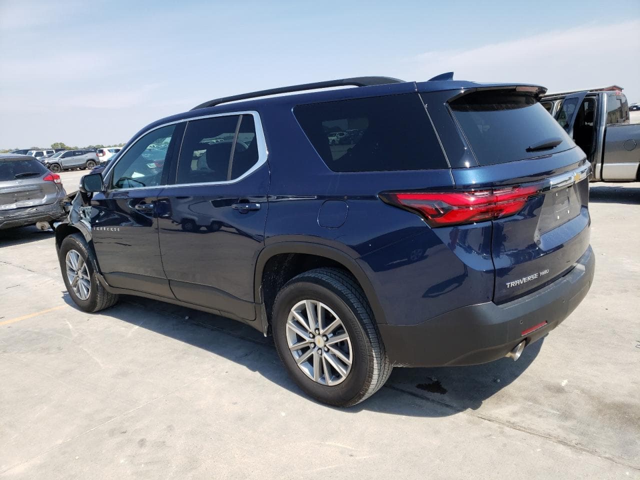 2023 Chevrolet Traverse Lt - foto 2