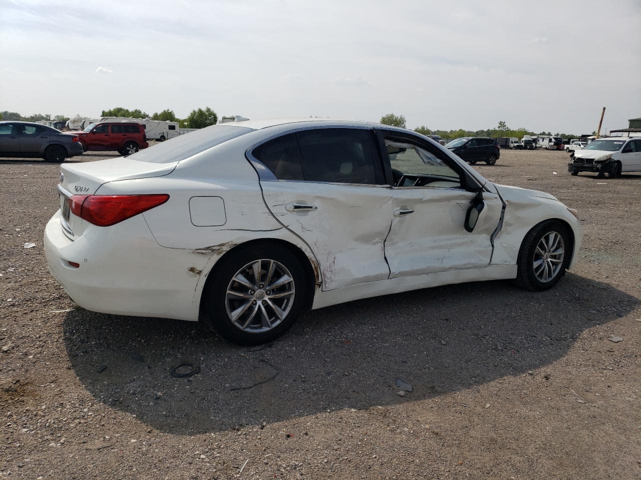 2014 Infiniti Q50 Premium - foto 3