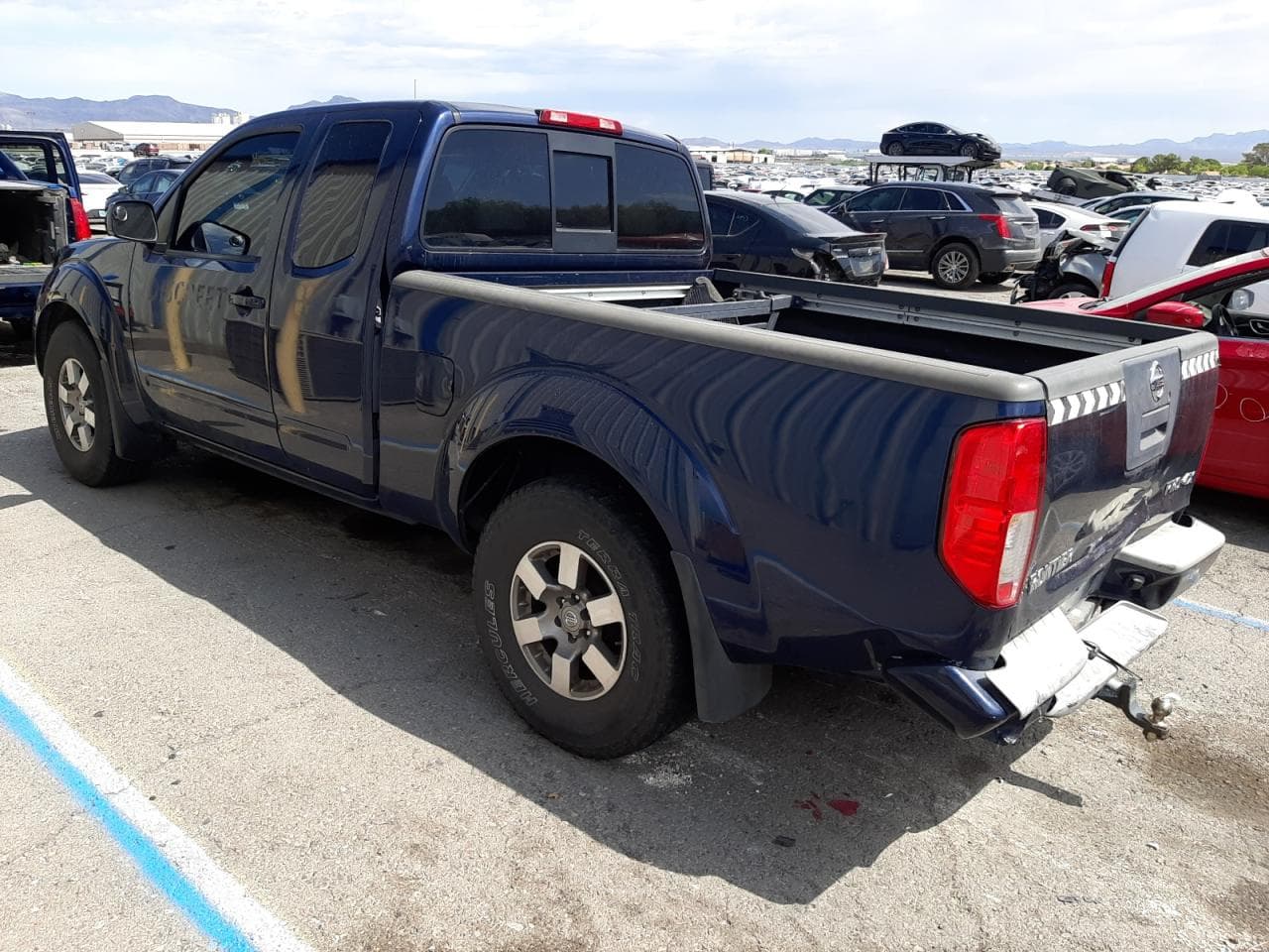 2011 Nissan Frontier Pro-4X - foto 2