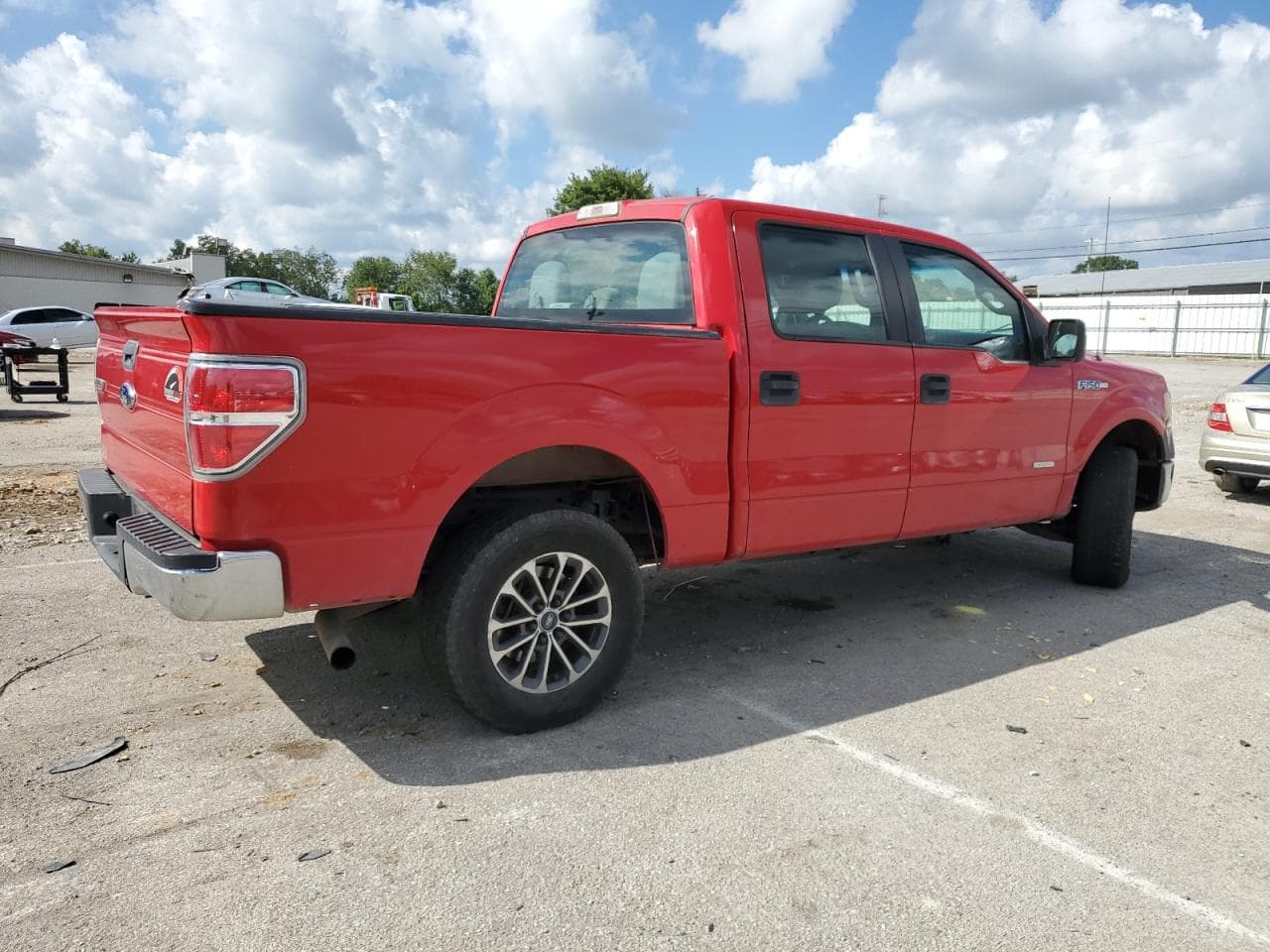 2013 Ford F150 Supercrew - foto 3