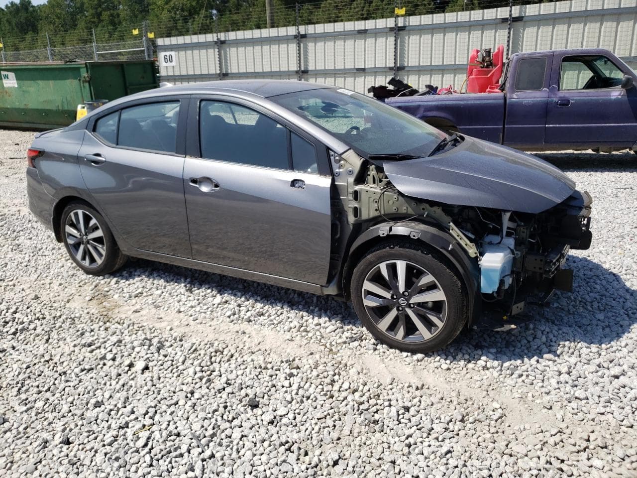 2021 Nissan Versa Sr - foto 4