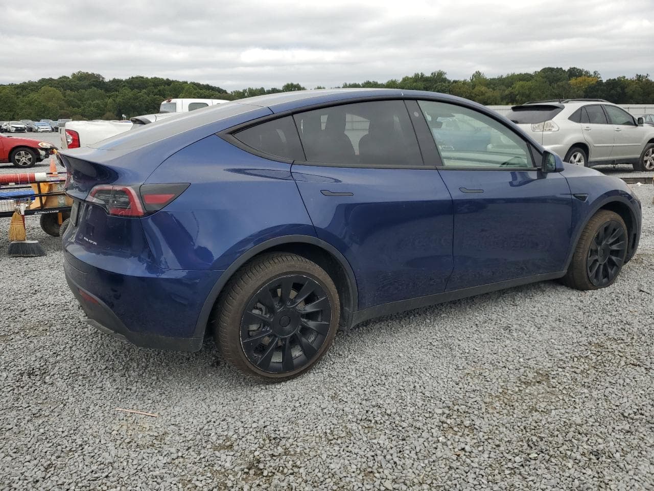 2022 Tesla Model Y Long Range Dual Motor All-Wheel Drive - foto 3
