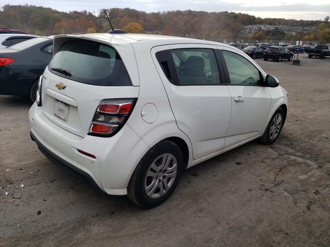 2020 Chevrolet Sonic - foto 3