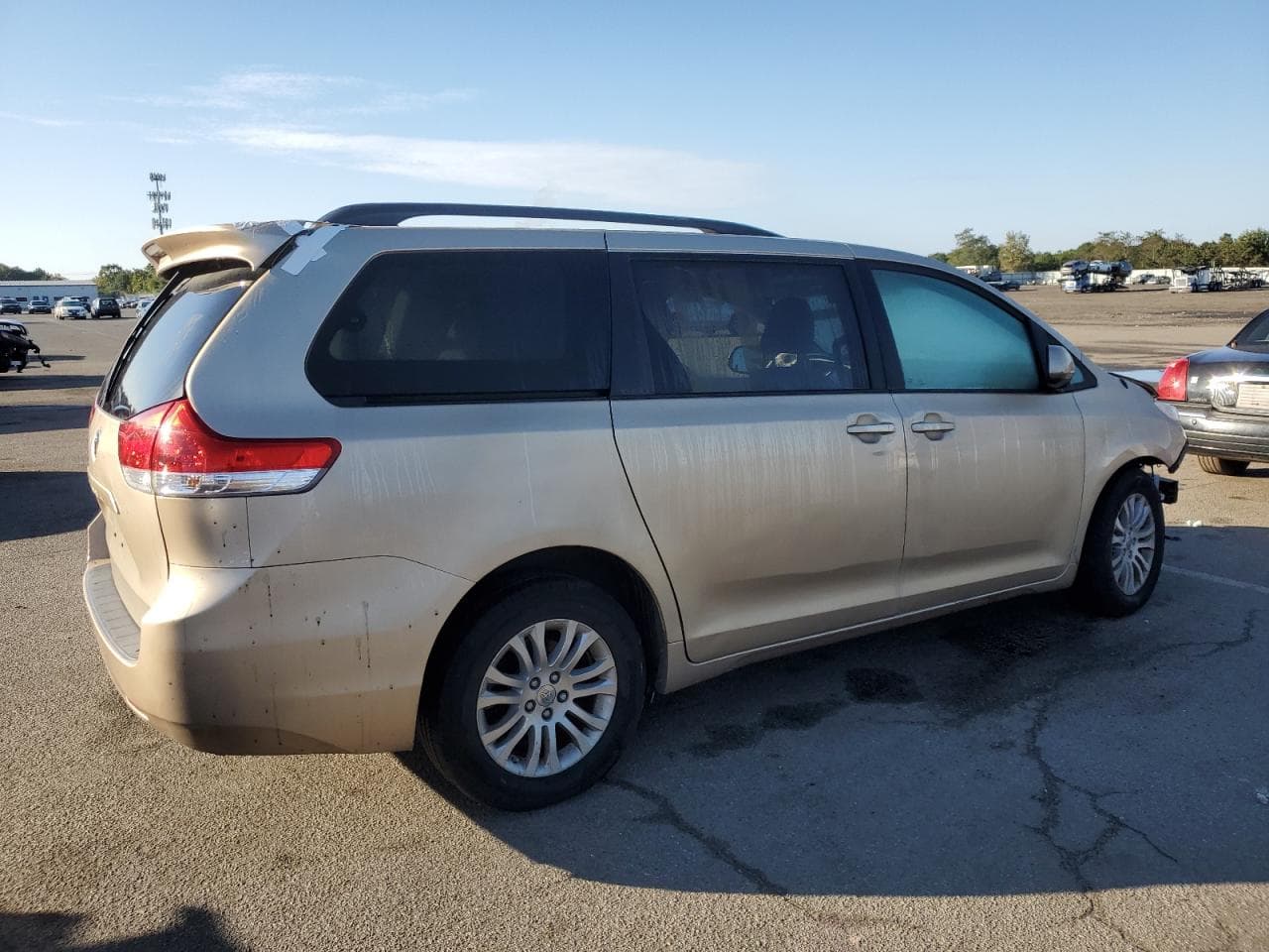 2013 Toyota Sienna Xle - foto 3