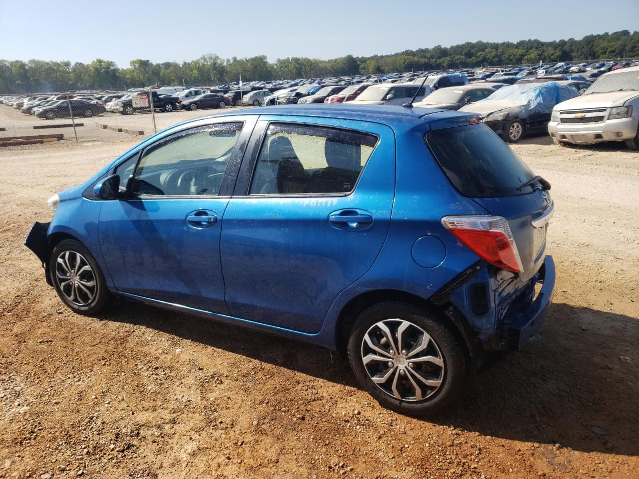 2014 Toyota Yaris 5-Door L - foto 2