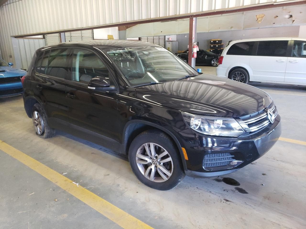 2013 Volkswagen Tiguan S - foto 4
