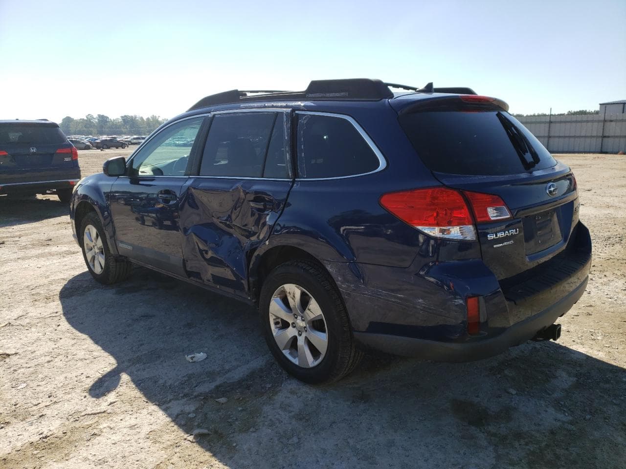 2011 Subaru Outback 2.5I Limited - foto 2