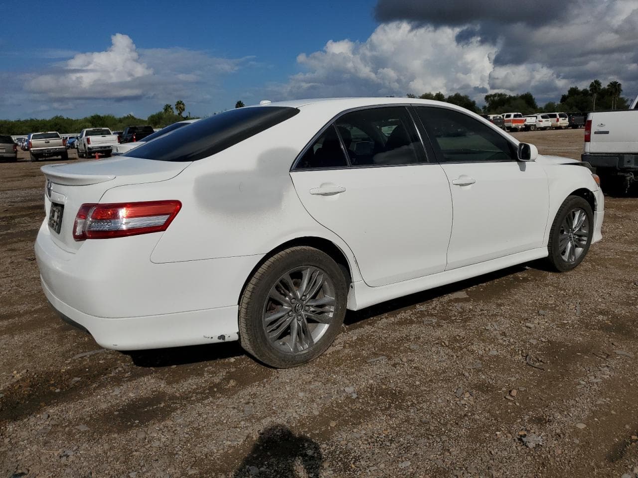 2011 Toyota Camry Se - foto 3