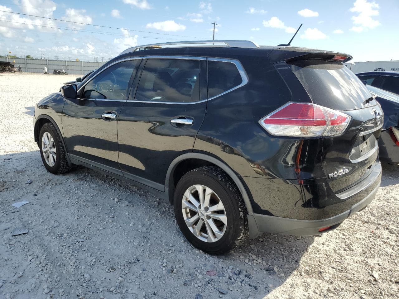 2015 Nissan Rogue Sv - foto 2