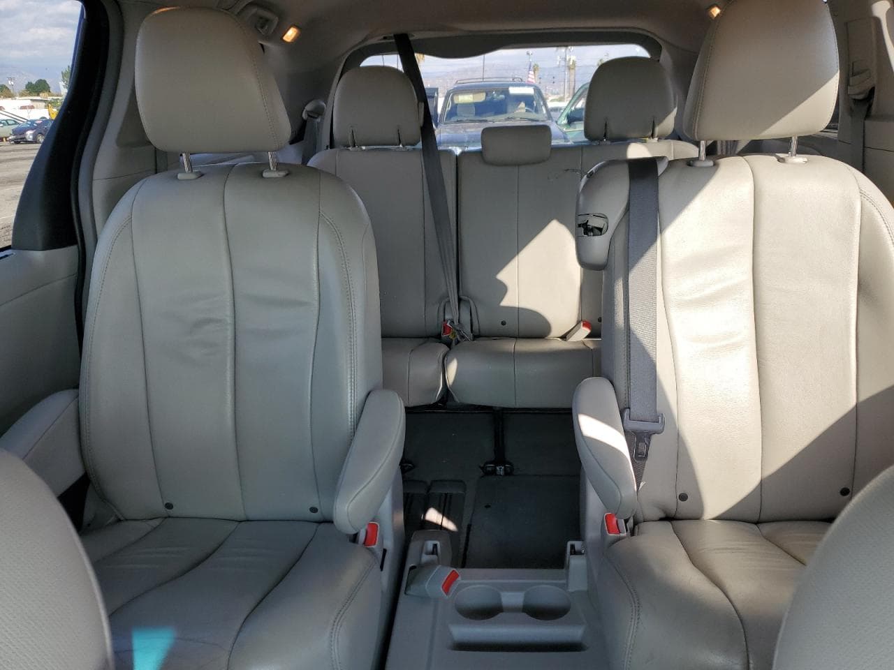 2014 Toyota Sienna Xle V6 8 Passenger - foto 3