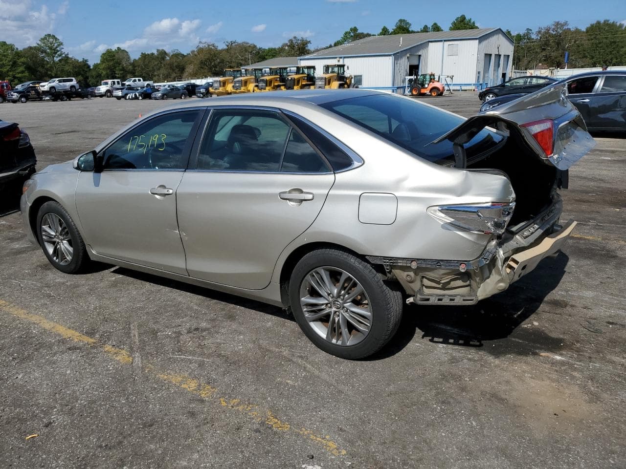 2015 Toyota Camry Se - foto 2