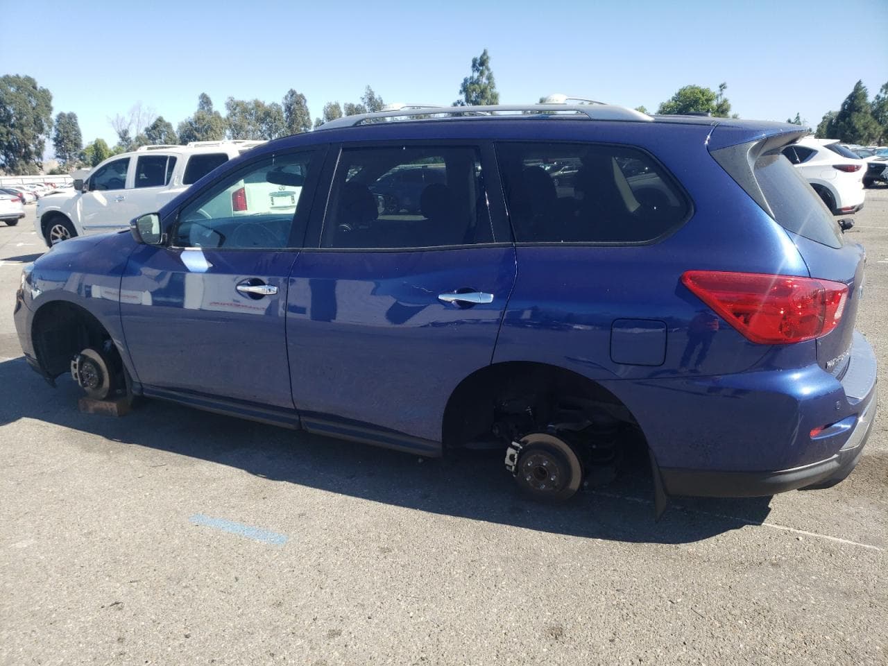 2018 Nissan Pathfinder S - foto 2
