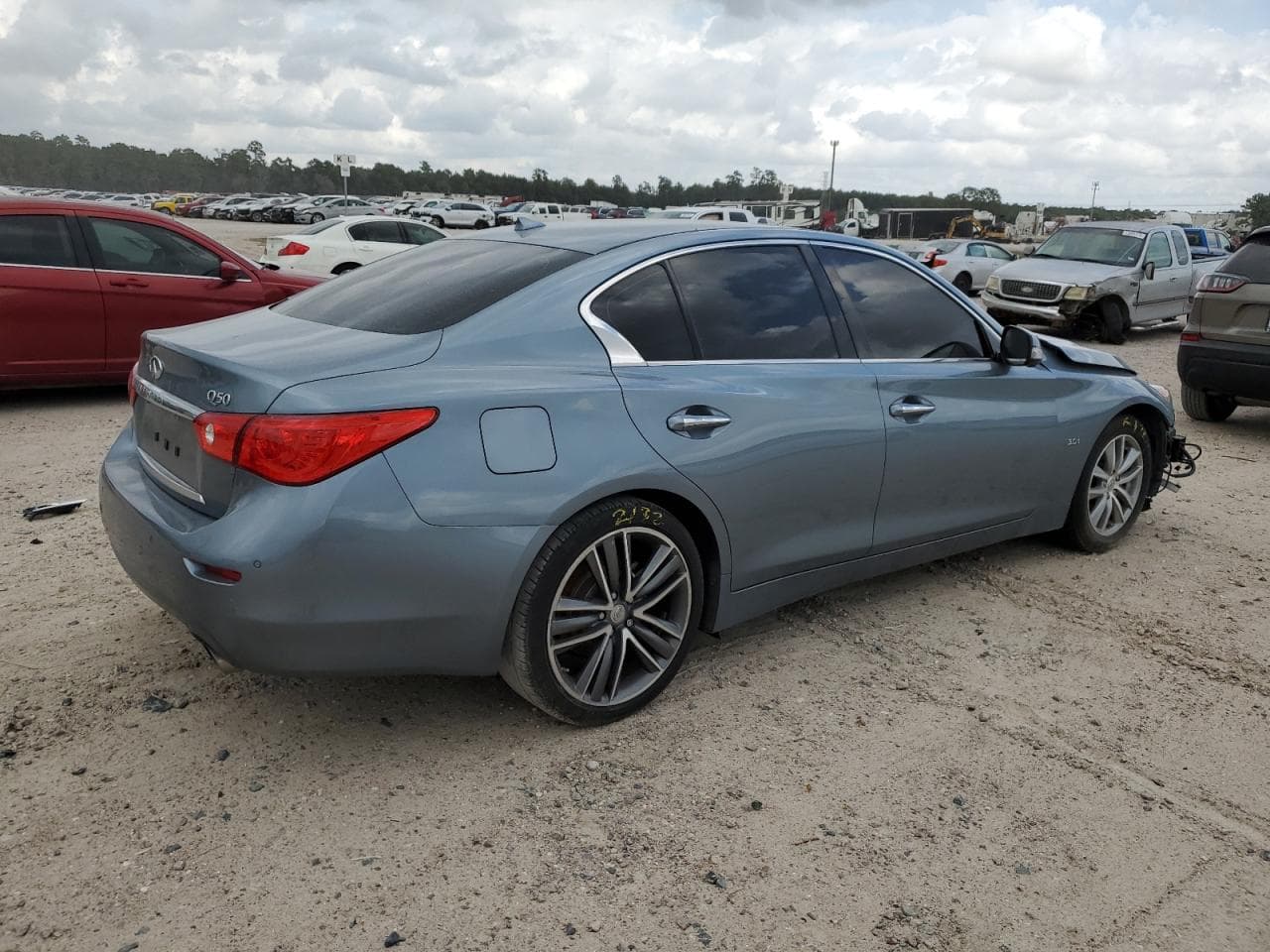 2016 Infiniti Q50 Premium - foto 3