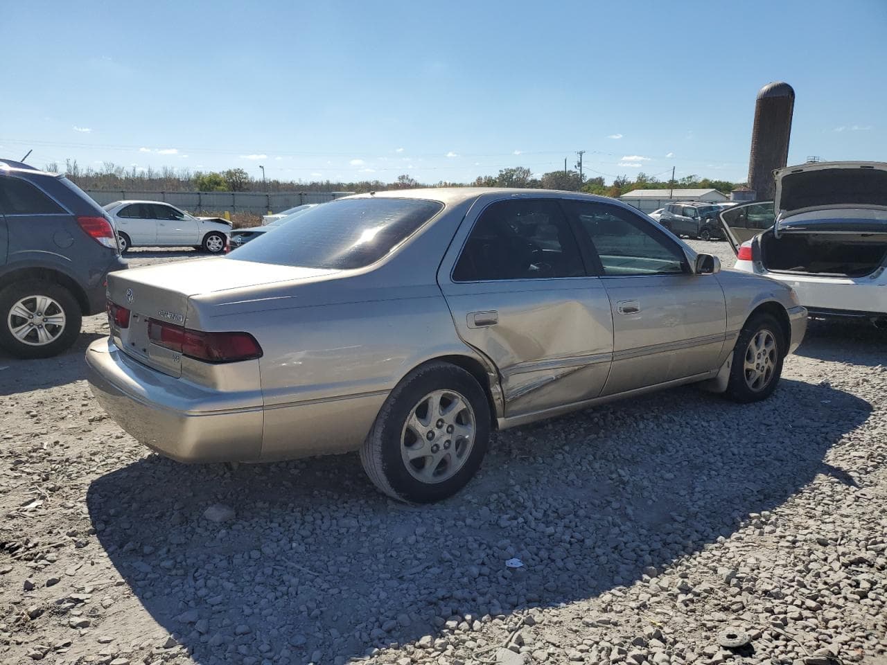 1999 Toyota Camry Le - foto 3