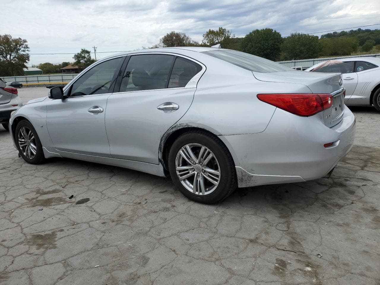 2014 Infiniti Q50 Premium - foto 2