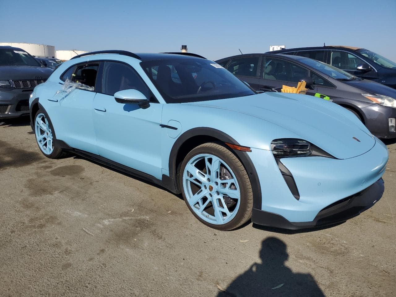 2022 Porsche Taycan z USA