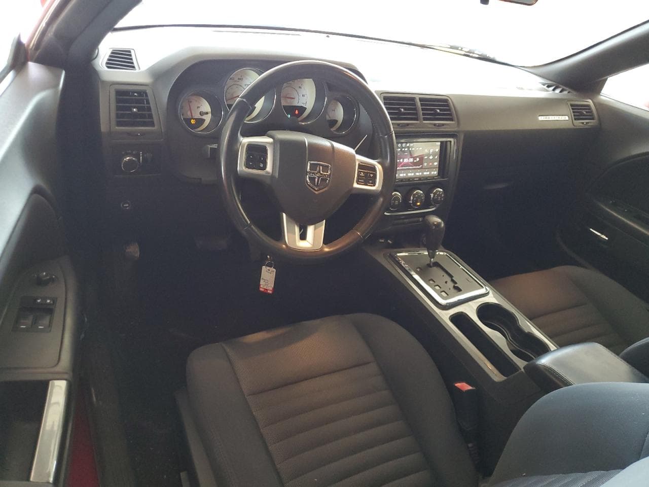 2011 Dodge Challenger - foto 2