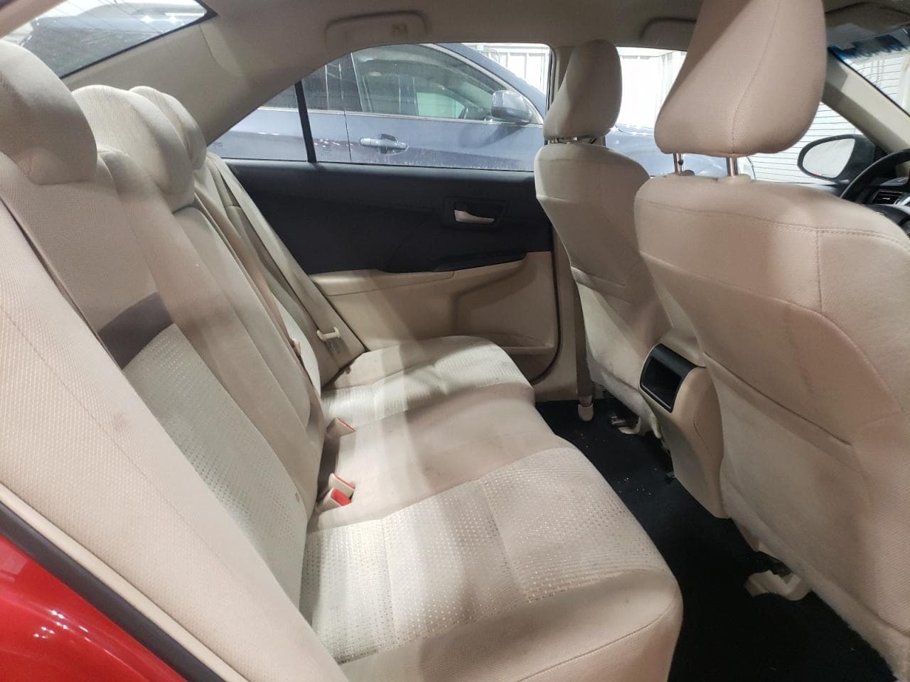 2014 Toyota Camry Le - foto 2