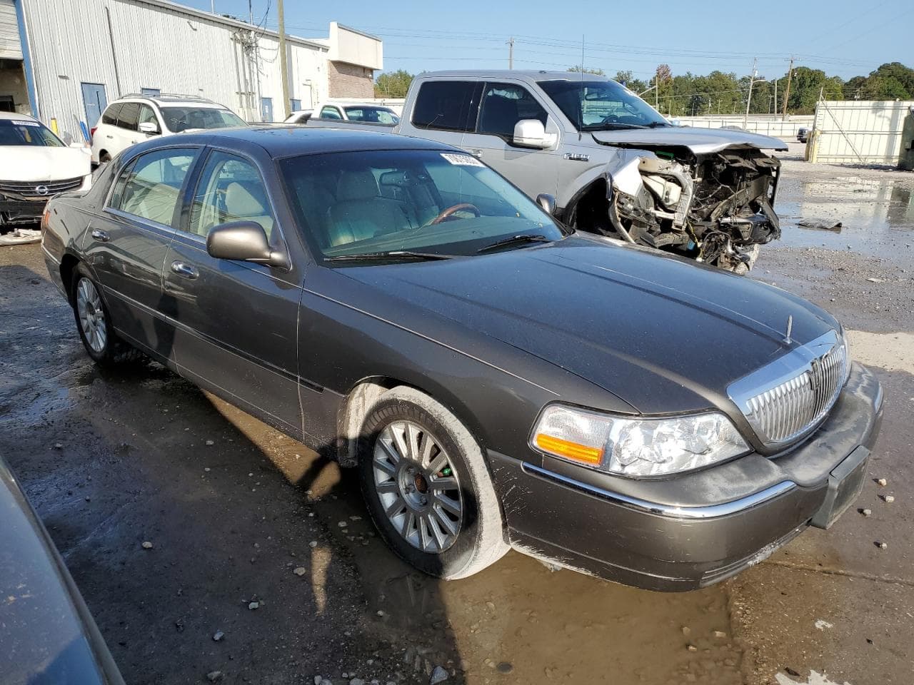 2003 Lincoln Town Car Signature - foto 4