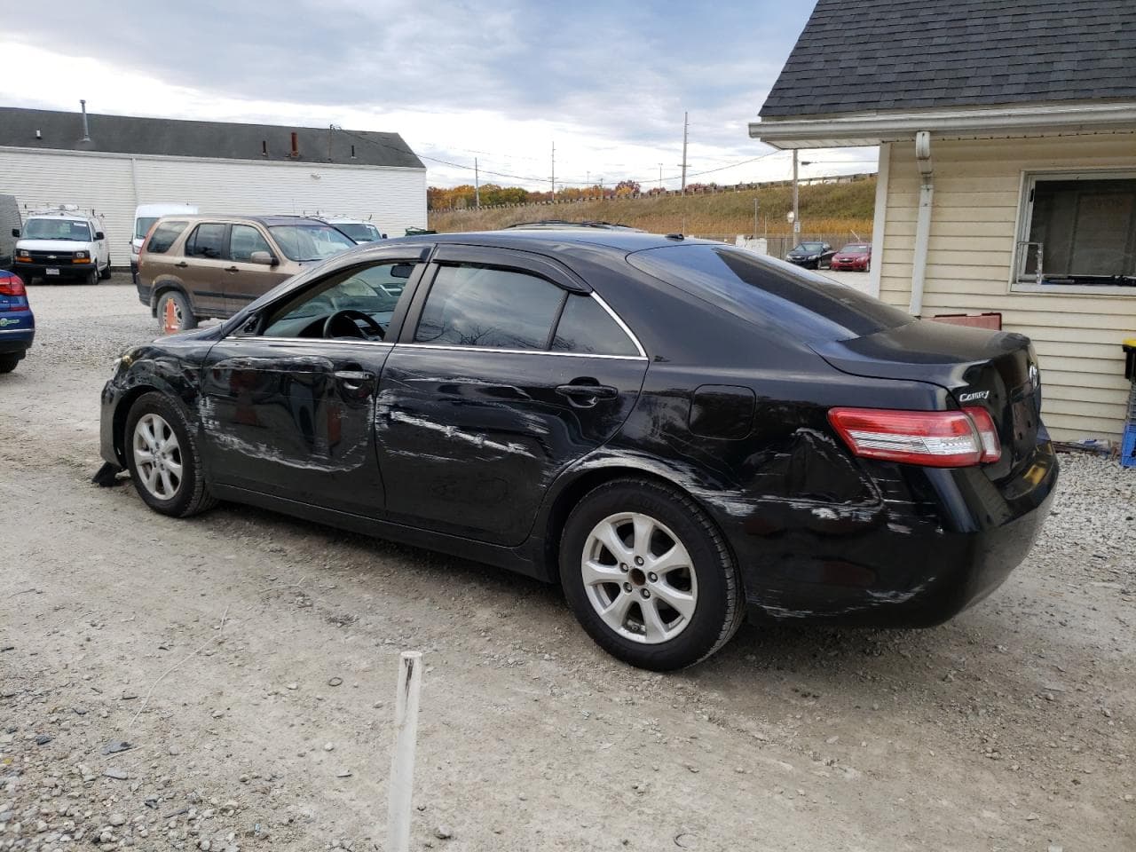 2011 Toyota Camry Le - foto 2