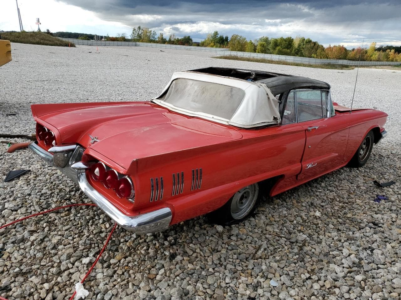 1960 Ford Thunderbir - foto 3