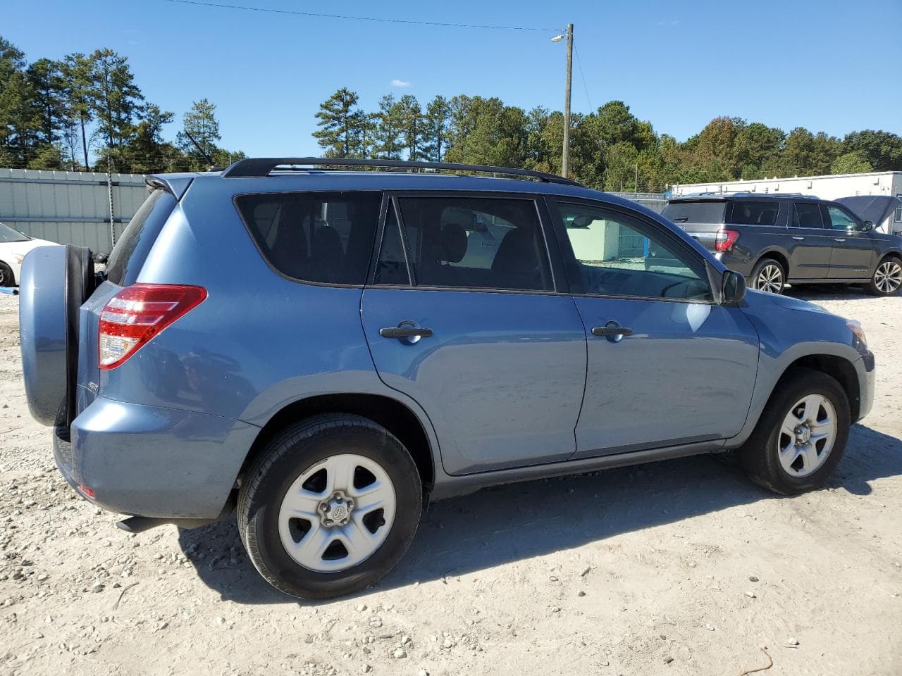 2012 Toyota Rav4 - foto 3