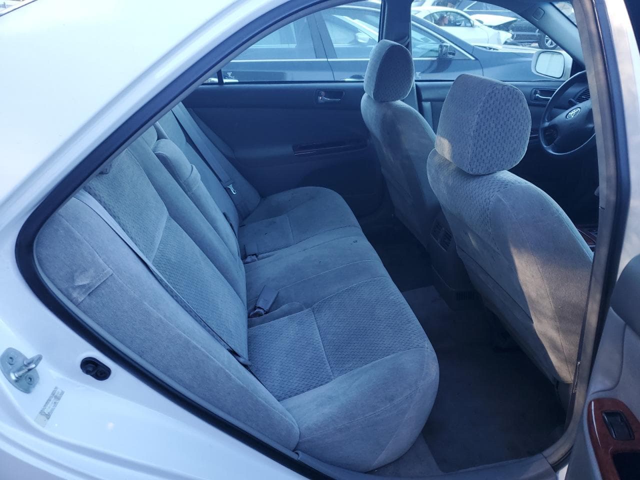 2003 Toyota Camry Le - foto 2