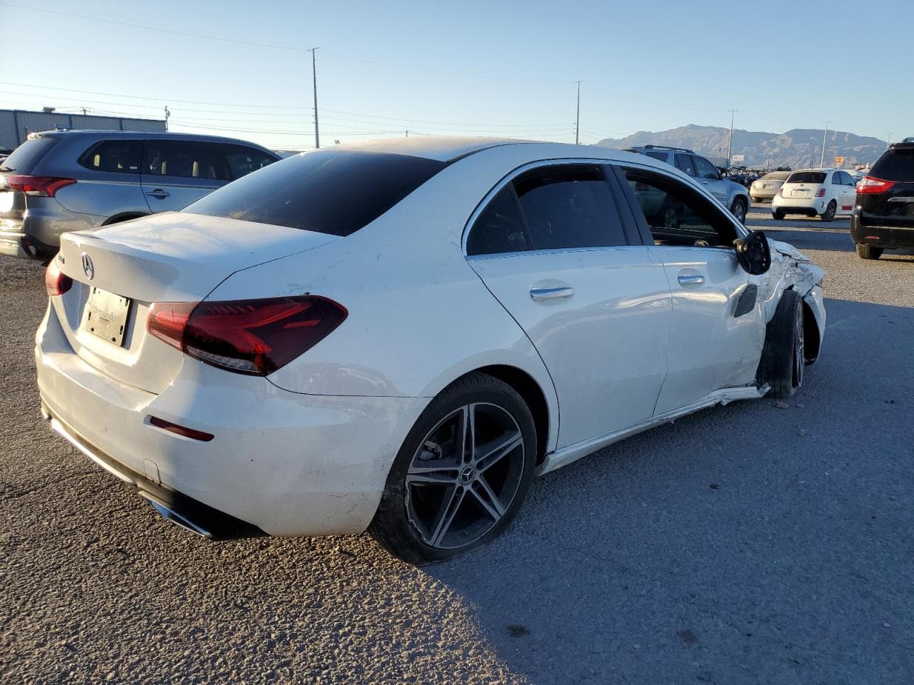 2021 Mercedes-Benz A 220 - foto 3