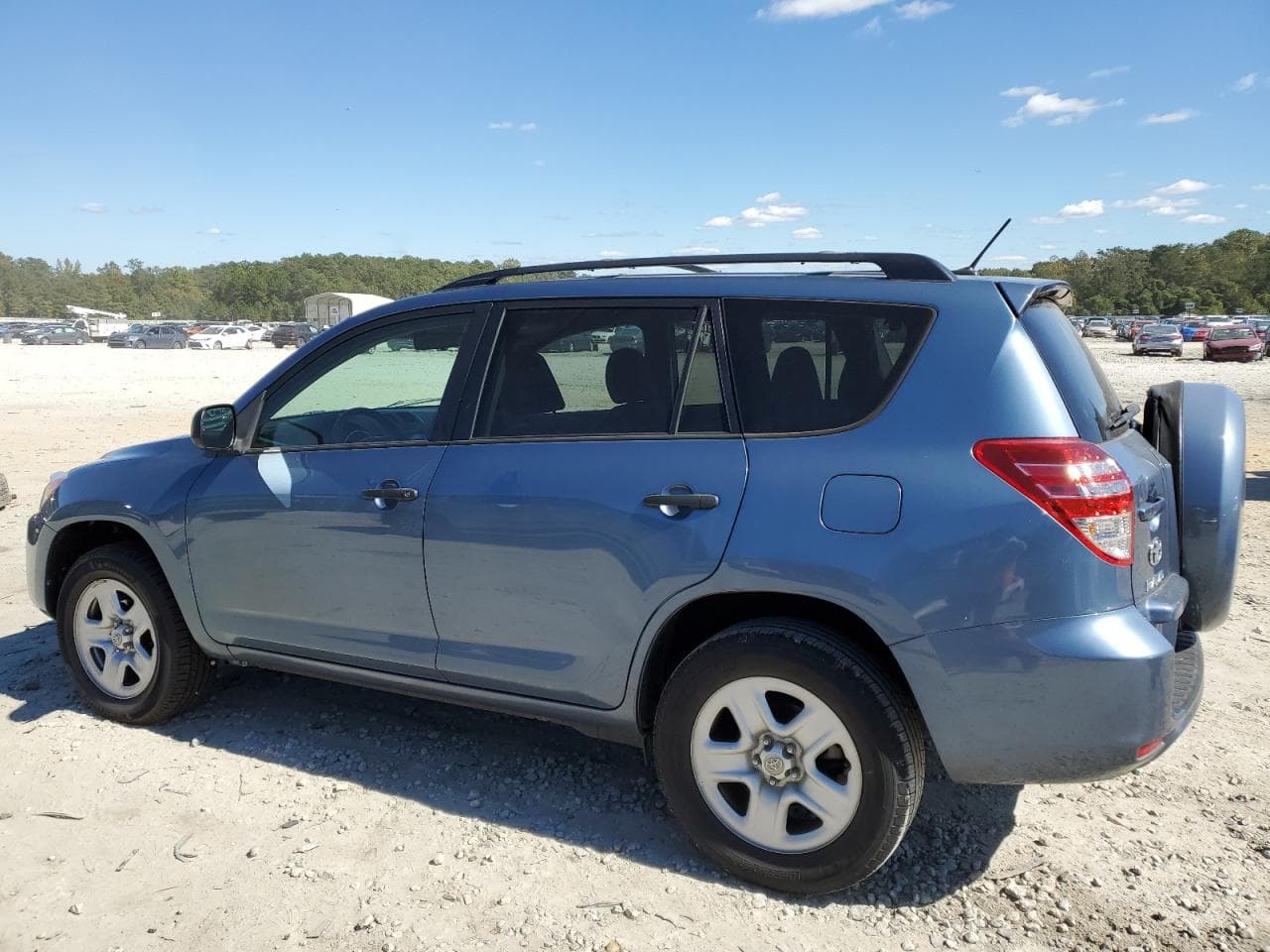 2012 Toyota Rav4 - foto 2