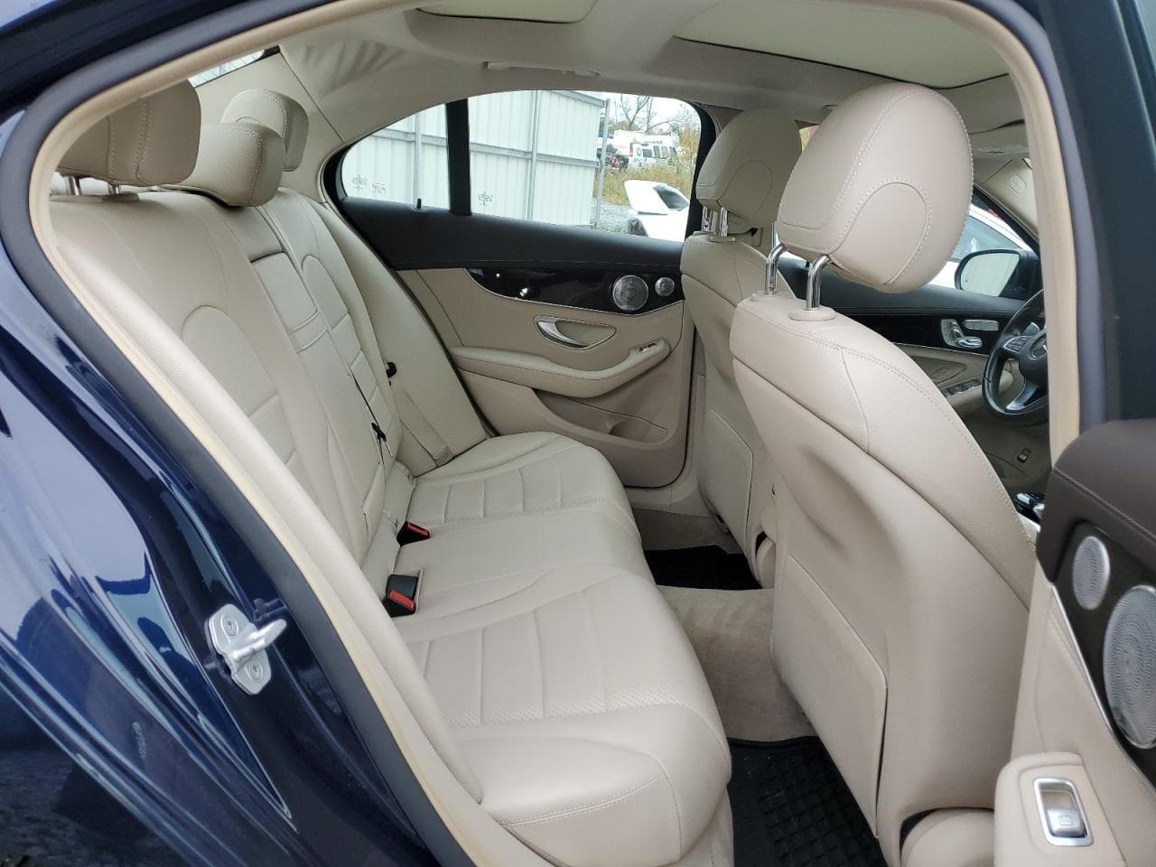 2015 Mercedes-Benz C 300 4Matic - foto 2